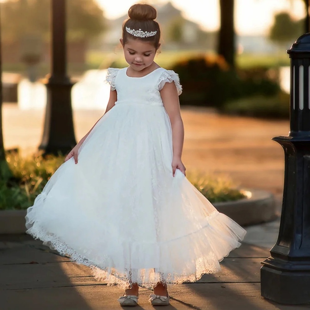 Flower girl White Lace Dress-size 10